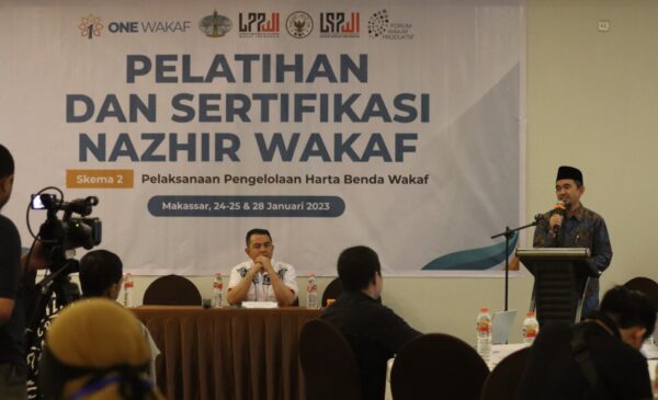 Pelatihan dan Sertifikasi Nazhir Wakaf, Ustaz Rahmat Abdurrahman Tegaskan Pentingnya Profesionalisme Bagi Nazhir