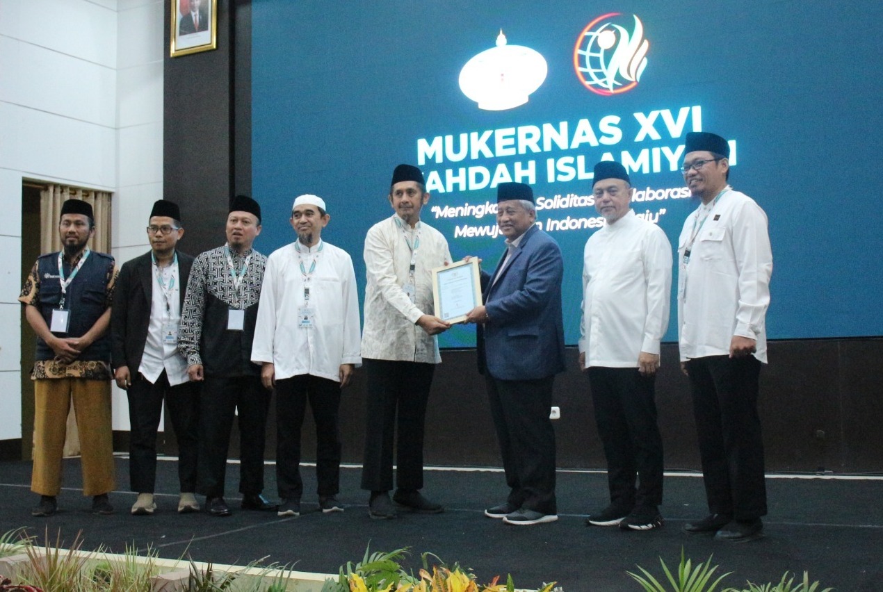 Wahdah Islamiyah Luncurkan Program Wakaf Uang Bersama Ketua BWI Di Arena Mukernas